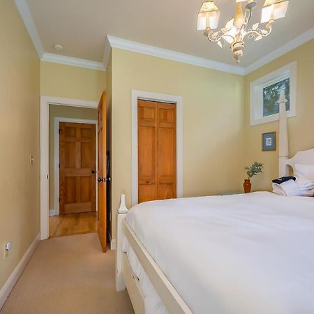 Buttercup Cottage Asheville Bagian luar foto