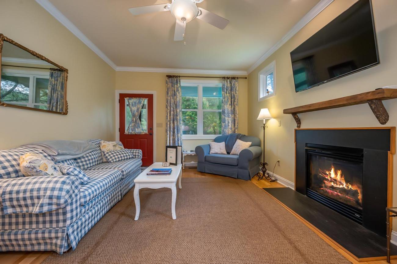 Buttercup Cottage Asheville Bagian luar foto