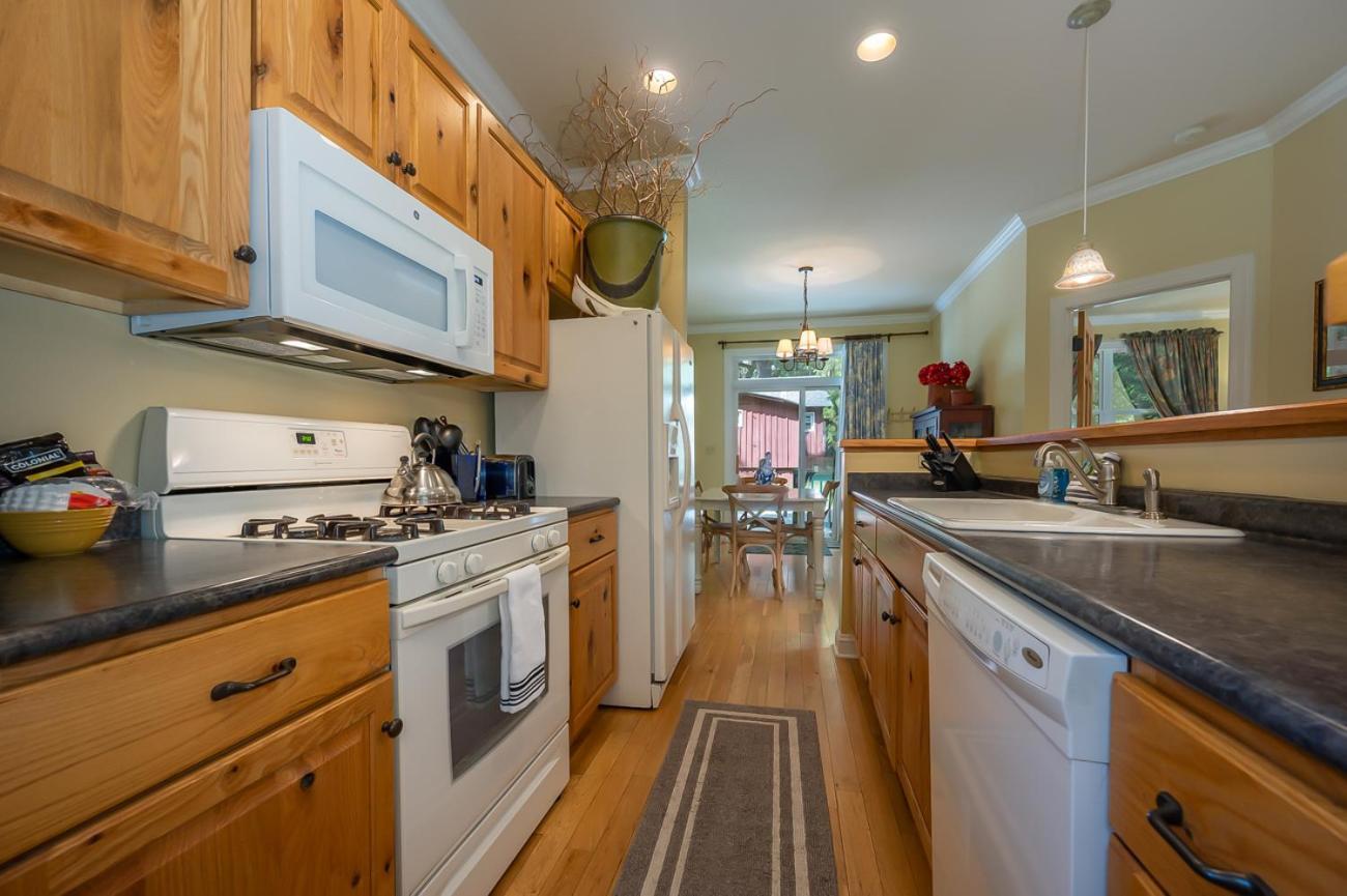 Buttercup Cottage Asheville Bagian luar foto